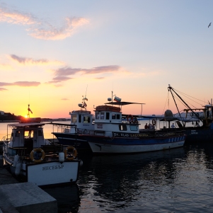 Coucher de soleil sur le petit port de Nessebar